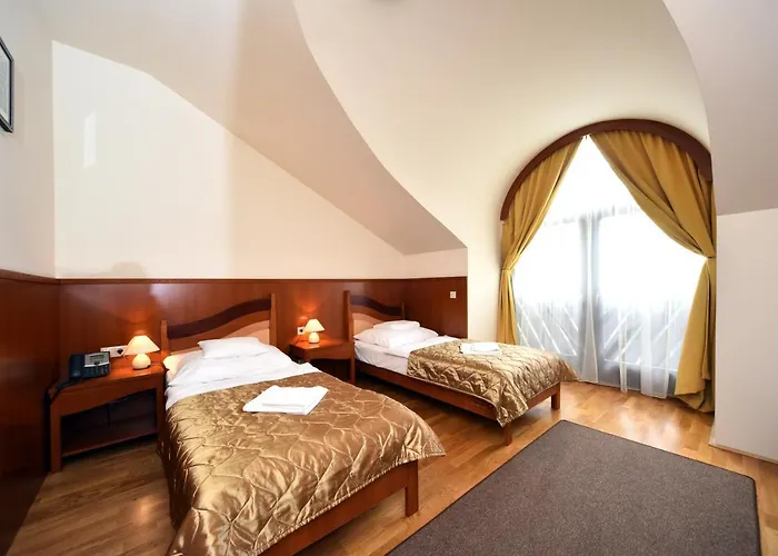 Hotel Kumánia